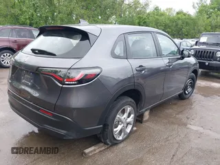 2025 Honda HR-V LX with VIN 3CZRZ2H31SM742182, listed as a IAAI auction lot 42153191 with 3,506 mi miles and . Bid and sale history available at DreamBid. Image 4.