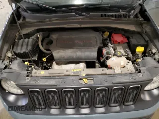 2018 Jeep Renegade Trailhawk z VIN ZACCJBCB6JPH28257, wystawiony jako Copart lot #56351415 z przebiegiem 134 598 mil mil oraz Szkoda całkowita • Salvage title. Historia ofert i sprzedaży dostępna na DreamBid. Obrazek 12.