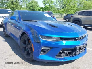2016 Chevrolet Camaro 2SS z VIN 1G1FG1R71G0126852, wystawiony jako IAAI lot #42220769 z przebiegiem 110 959 mil mil oraz . Historia ofert i sprzedaży dostępna na DreamBid. Obrazek 1.