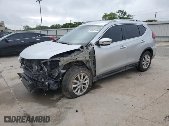 2020 Nissan Rogue S z VIN 5N1AT2MT6LC711311, wystawiony jako Copart lot #54567145 z przebiegiem 77 417 mil mil oraz Szkoda całkowita • Salvage title. Historia ofert i sprzedaży dostępna na DreamBid. Obrazek 1.