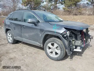 2020 Toyota RAV4 XLE with VIN 2T3P1RFV1LC079828, listed as a IAAI auction lot 41697475 with 66,468 mi miles. Bid and sale history available at carsss.com. Image 1.
