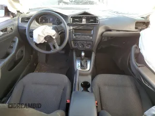 2014 Volkswagen Jetta TDI w/Premium/Nav z VIN 3VWLL7AJ4EM266658, wystawiony jako Copart lot #50797425 z przebiegiem 121 835 mil mil oraz Nie do naprawy • Non repairable. Historia ofert i sprzedaży dostępna na DreamBid. Obrazek 8.