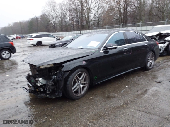2015 Mercedes-Benz S-Class S 550 with VIN WDDUG8FB4FA084000, listed as a IAAI auction lot 41756974 with 118,000 mi miles. Bid and sale history available at carsss.com. Image 17.