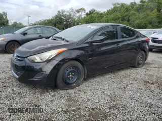 2013 Hyundai Elantra GLS z VIN KMHDH4AE8DU494937, wystawiony jako Copart lot #59838505 z przebiegiem 140 531 mil mil oraz Czysty tytuł • Clean title. Historia ofert i sprzedaży dostępna na DreamBid. Obrazek 1.
