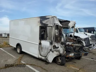 2018 Ford E-Series Commercial with VIN 1FC3E4K67JDC17255, listed as a Copart auction lot 77748614 with Not Provided miles and Salvage Title. Bid and sale history available at carsss.com. Image 4.
