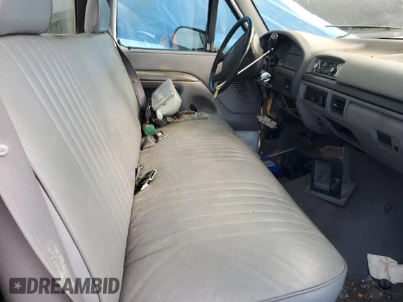 1995 Ford F-150 z VIN 1FTDF15Y6SNA77319, wystawiony jako Copart lot #51218795 z przebiegiem Nie podano mil oraz Nie do naprawy • Non repairable. Historia ofert i sprzedaży dostępna na DreamBid. Obrazek 7.