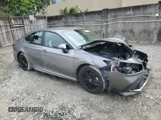 2025 Toyota Camry LE z VIN 4T1DAACK5SU508683, wystawiony jako Copart lot #42372975 z przebiegiem Nie podano mil oraz Szkoda całkowita • Salvage title. Historia ofert i sprzedaży dostępna na DreamBid. Obrazek 4.