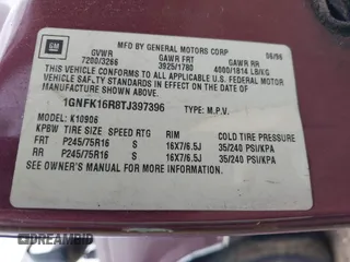 1996 Chevrolet Suburban z VIN 1GNFK16R8TJ397396, wystawiony jako IAAI lot #42367280 z przebiegiem 287 980 mil mil oraz . Historia ofert i sprzedaży dostępna na DreamBid. Obrazek 9.