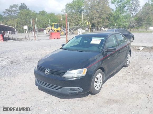 2013 Volkswagen Jetta Sedan S with VIN 3VW2K7AJ1DM256957, listed as a IAAI auction lot 41958682 with 189,095 mi miles. Bid and sale history available at carsss.com. Image 6.