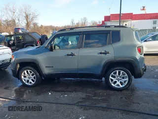 2018 Jeep Renegade Sport with VIN ZACCJBAB1JPJ06259, listed as a IAAI auction lot 41249932 with 42,789 mi miles and . Bid and sale history available at DreamBid. Image 14.