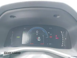 2025 Toyota Camry LE z VIN 4T1DAACK4SU518573, wystawiony jako IAAI lot #42368770 z przebiegiem 30 727 mil mil oraz . Historia ofert i sprzedaży dostępna na DreamBid. Obrazek 7.