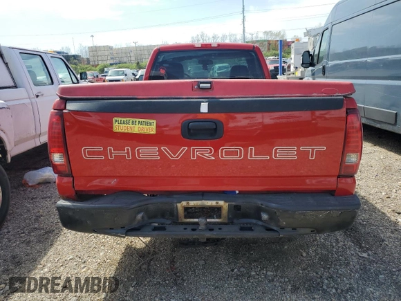 2005 Chevrolet Silverado 1500 Work Truck z VIN 1GCEC14X45Z338059, wystawiony jako Copart lot #53183515 z przebiegiem 191 166 mil mil oraz Czysty tytuł • Clean title. Historia ofert i sprzedaży dostępna na DreamBid. Obrazek 6.
