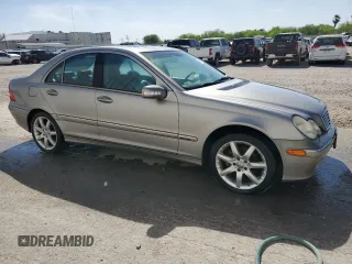 2004 Mercedes-Benz C 230 Kompressor with VIN WDBRF40J44F459457, listed as a Copart auction lot 49518895 with 249,921 mi miles and Clean Title. Bid and sale history available at DreamBid. Image 4.