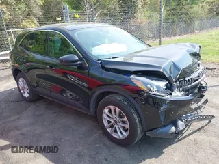 2020 Ford Escape SE z VIN 1FMCU9G69LUB40332, wystawiony jako IAAI lot #42006879 z przebiegiem 82 291 mil mil oraz . Historia ofert i sprzedaży dostępna na DreamBid. Obrazek 1.