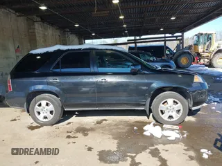 2005 Acura MDX with VIN 2HNYD18215H515153, listed as a IAAI auction lot 41538437 with 175,782 mi miles. Bid and sale history available at carsss.com. Image 13.