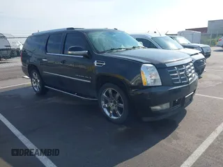 2007 Cadillac Escalade ESV z VIN 1GYFK66837R207437, wystawiony jako IAAI lot #42411493 z przebiegiem 197 238 mil mil oraz . Historia ofert i sprzedaży dostępna na DreamBid. Obrazek 1.