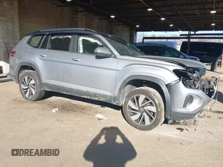 2024 Volkswagen Atlas SEL with VIN 1V2BR2CA4RC513888, listed as a IAAI auction lot 41417814 with 7,657 mi miles and . Bid and sale history available at DreamBid. Image 1.