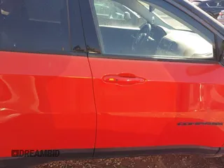 2018 Jeep Compass Trailhawk with VIN 3C4NJDDB4JT336745, listed as a IAAI auction lot 41898924 with 94,471 mi miles and . Bid and sale history available at carsss.com. Image 13.