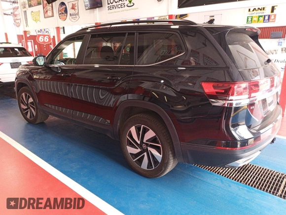2024 Volkswagen Atlas SE с VIN 1V2HR2CA0RC565268, выставлен на аукционе IAAI как лот 42796122 с пробегом 25 132 миль миль и . История ставок и продаж доступна на DreamBid. Изображение 13.
