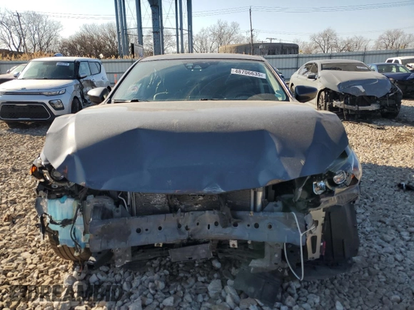 2016 Mazda Mazda6 i Grand Touring with VIN JM1GJ1W59G1422504, listed as a Copart auction lot 48706635 with 82,101 mi miles and Salvage Title. Bid and sale history available at carsss.com. Image 5.