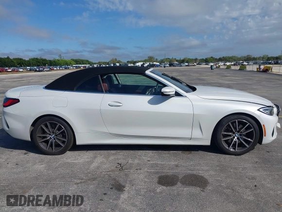 2024 BMW 4 Series 430i z VIN WBA23AT07RCP83781, wystawiony jako IAAI lot #41660520 z przebiegiem 24 064 mil mil oraz . Historia ofert i sprzedaży dostępna na DreamBid. Obrazek 13.