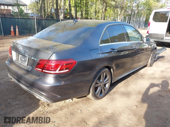 2014 Mercedes-Benz E 350 Sport with VIN WDDHF5KB7EA843276, listed as a IAAI auction lot 42070731 with 84,239 mi miles and . Bid and sale history available at DreamBid. Image 4.