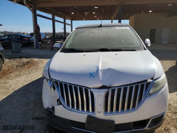 2011 Lincoln MKX with VIN 2LMDJ6JK0BBJ30816, listed as a Copart auction lot 46605765 with NaN miles and Clean Title. Bid and sale history available at carsss.com. Image 5.
