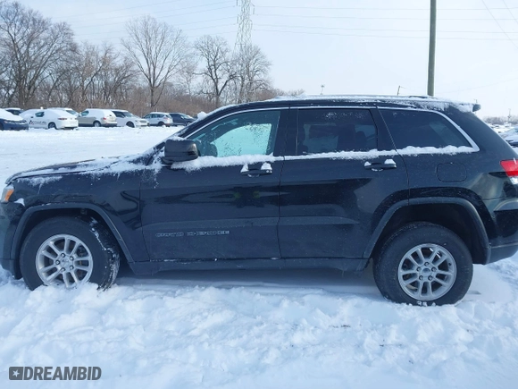 2018 Jeep Grand Cherokee Laredo E with VIN 1C4RJFAG1JC200226, listed as a IAAI auction lot 41277915 with 64,031 mi miles. Bid and sale history available at carsss.com. Image 14.
