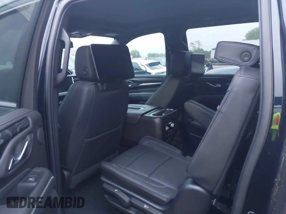 2021 GMC Yukon XL Denali with VIN 1GKS2JKL5MR458039, listed as a IAAI auction lot 41921865 with 25,141 mi miles. Bid and sale history available at carsss.com. Image 8.