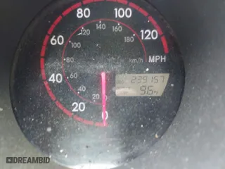 2004 Pontiac Vibe with VIN 5Y2SL62824Z416753, listed as a IAAI auction lot 42018650 with 239,157 mi miles. Bid and sale history available at carsss.com. Image 7.