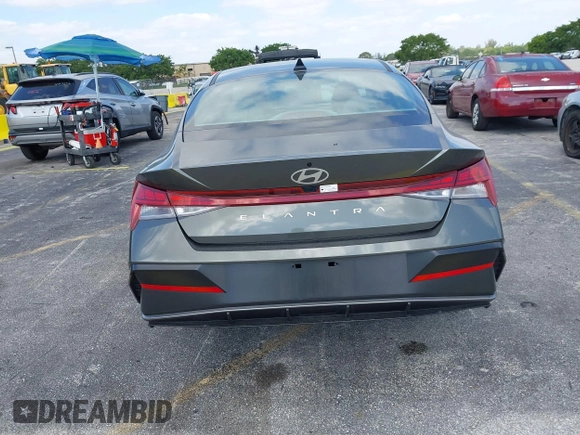 2025 Hyundai Elantra SEL Convenience with VIN KMHLS4DG9SU905768, listed as a IAAI auction lot 42101897 with 7,303 mi miles and . Bid and sale history available at DreamBid. Image 16.