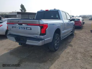 2022 Ford F-150 Lightning Pro with VIN 1FTVW1EL0NWG16234, listed as a IAAI auction lot 41220079 with 40,541 mi miles. Bid and sale history available at carsss.com. Image 4.