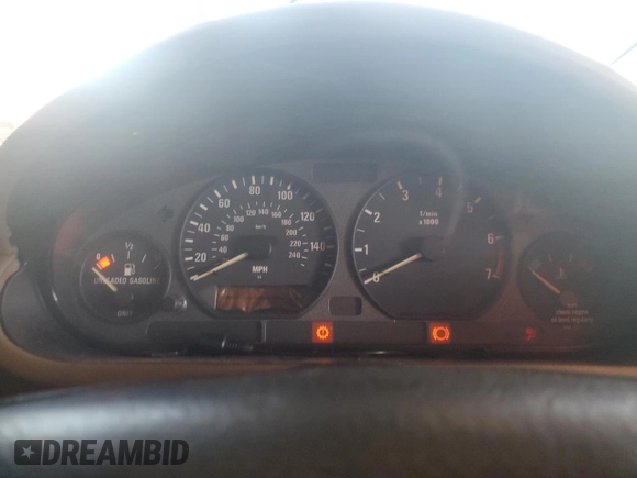 1999 BMW Z3 2.5 z VIN 4USCH9335XLG01572, wystawiony jako Copart lot #46746675 z przebiegiem Nie podano mil oraz Szkoda całkowita • Salvage title. Historia ofert i sprzedaży dostępna na DreamBid. Obrazek 9.