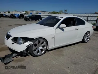 2012 BMW 3 Series 328i with VIN WBAKE5C56CJ106060, listed as a Copart auction lot 49061505 with 81,011 mi miles and Salvage Title. Bid and sale history available at carsss.com. Image 1.