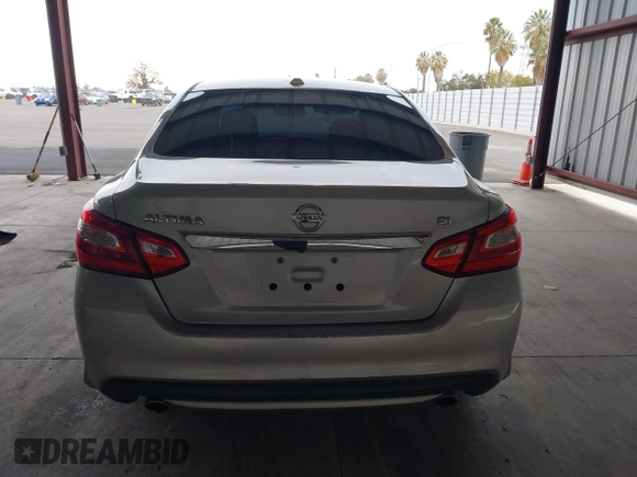 2017 Nissan Altima SV z VIN 1N4AL3AP9HC227681, wystawiony jako IAAI lot #41489297 z przebiegiem 162 459 mil mil oraz . Historia ofert i sprzedaży dostępna na DreamBid. Obrazek 16.