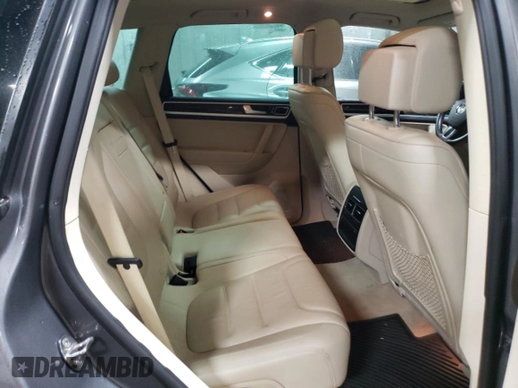 2013 Volkswagen Touareg Lux with VIN WVGEF9BP6DD002607, listed as a Copart auction lot 83420704 with 143,571 mi miles and Salvage Title. Bid and sale history available at DreamBid. Image 10.