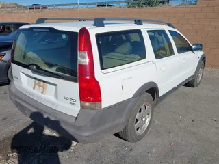 2004 Volvo V70 XC Cross Country с VIN YV1SZ59H341153079, выставлен на аукционе IAAI как лот 41640257 с пробегом 292 251 миль миль и . История ставок и продаж доступна на DreamBid. Изображение 4.