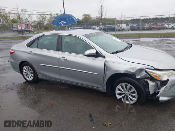 2015 Toyota Camry XLE with VIN 4T4BF1FK2FR448135, listed as a IAAI auction lot 41965092 with 67,367 mi miles. Bid and sale history available at carsss.com. Image 13.