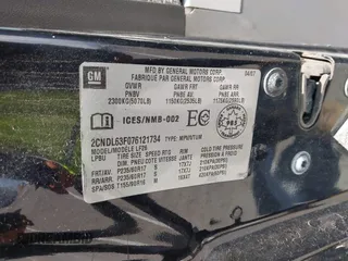 2007 Chevrolet Equinox LT with VIN 2CNDL63F076121734, listed as a IAAI auction lot 42005967 with 1 mi miles. Bid and sale history available at carsss.com. Image 9.