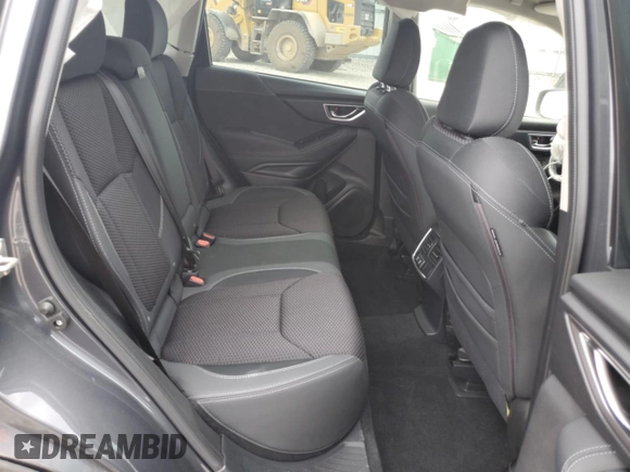 2022 Subaru Forester Premium with VIN JF2SKAEC4NH486706, listed as a Copart auction lot 61843155 with 27,161 mi miles and Salvage title. Bid and sale history available at DreamBid. Image 10.