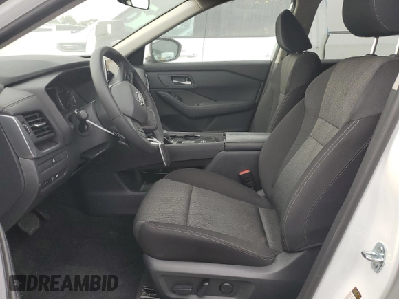 2025 Nissan Rogue SV with VIN 5N1BT3BA5SC786396, listed as a Copart auction lot 52991095 with 12,189 mi miles and Clean Title. Bid and sale history available at DreamBid. Image 7.