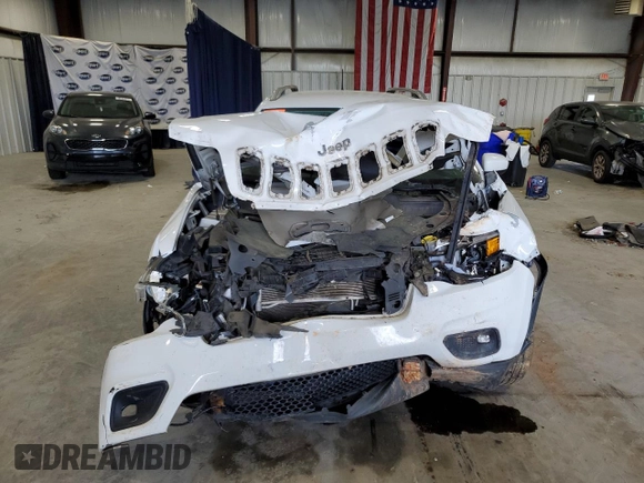 2019 Jeep Cherokee Latitude z VIN 1C4PJLCB7KD160561, wystawiony jako Copart lot #51699365 z przebiegiem 164 995 mil mil oraz Szkoda całkowita • Salvage title. Historia ofert i sprzedaży dostępna na DreamBid. Obrazek 5.
