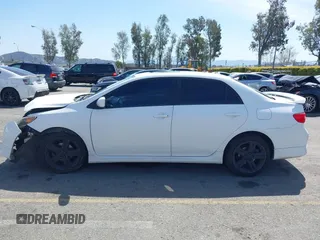 2009 Toyota Corolla XRS with VIN 1NXBE40E89Z103410, listed as a IAAI auction lot 41839013 with 206,651 mi miles. Bid and sale history available at carsss.com. Image 14.