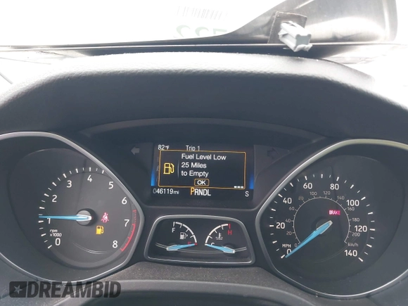 2017 Ford Focus SE z VIN 1FADP3F23HL325751, wystawiony jako IAAI lot #42182722 z przebiegiem 46 119 mil mil oraz . Historia ofert i sprzedaży dostępna na DreamBid. Obrazek 7.