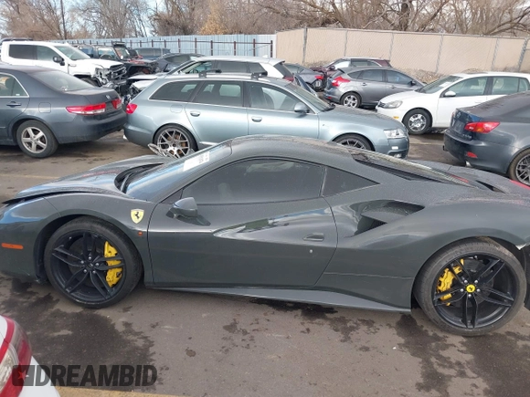 2018 Ferrari 488 z VIN ZFF79ALA9J0229410, wystawiony jako IAAI lot #41511074 z przebiegiem Nie podano mil oraz . Historia ofert i sprzedaży dostępna na DreamBid. Obrazek 14.