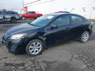 2011 Mazda Mazda3 i Sport with VIN JM1BL1UG5B1459907, listed as a IAAI auction lot 41724612 with 154,008 mi miles. Bid and sale history available at carsss.com. Image 6.