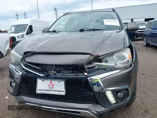 2018 Mitsubishi Outlander SEL z VIN JA4AP4AW4JU018385, wystawiony jako IAAI lot #42460235 z przebiegiem 83 910 mil mil oraz . Historia ofert i sprzedaży dostępna na DreamBid. Obrazek 12.