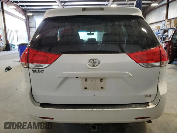 2013 Toyota Sienna XLE AAS with VIN 5TDYK3DC7DS378919, listed as a Copart auction lot 50792515 with 165,256 mi miles and Salvage Title. Bid and sale history available at carsss.com. Image 6.