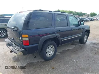 2005 Chevrolet Tahoe LS z VIN 1GNEK13T75J104358, wystawiony jako IAAI lot #42456378 z przebiegiem 213 558 mil mil oraz . Historia ofert i sprzedaży dostępna na DreamBid. Obrazek 4.