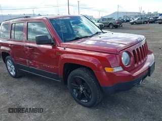 2014 Jeep Patriot Latitude with VIN 1C4NJRFB4ED897890, listed as a IAAI auction lot 41978399 with 76,688 mi miles. Bid and sale history available at carsss.com. Image 1.